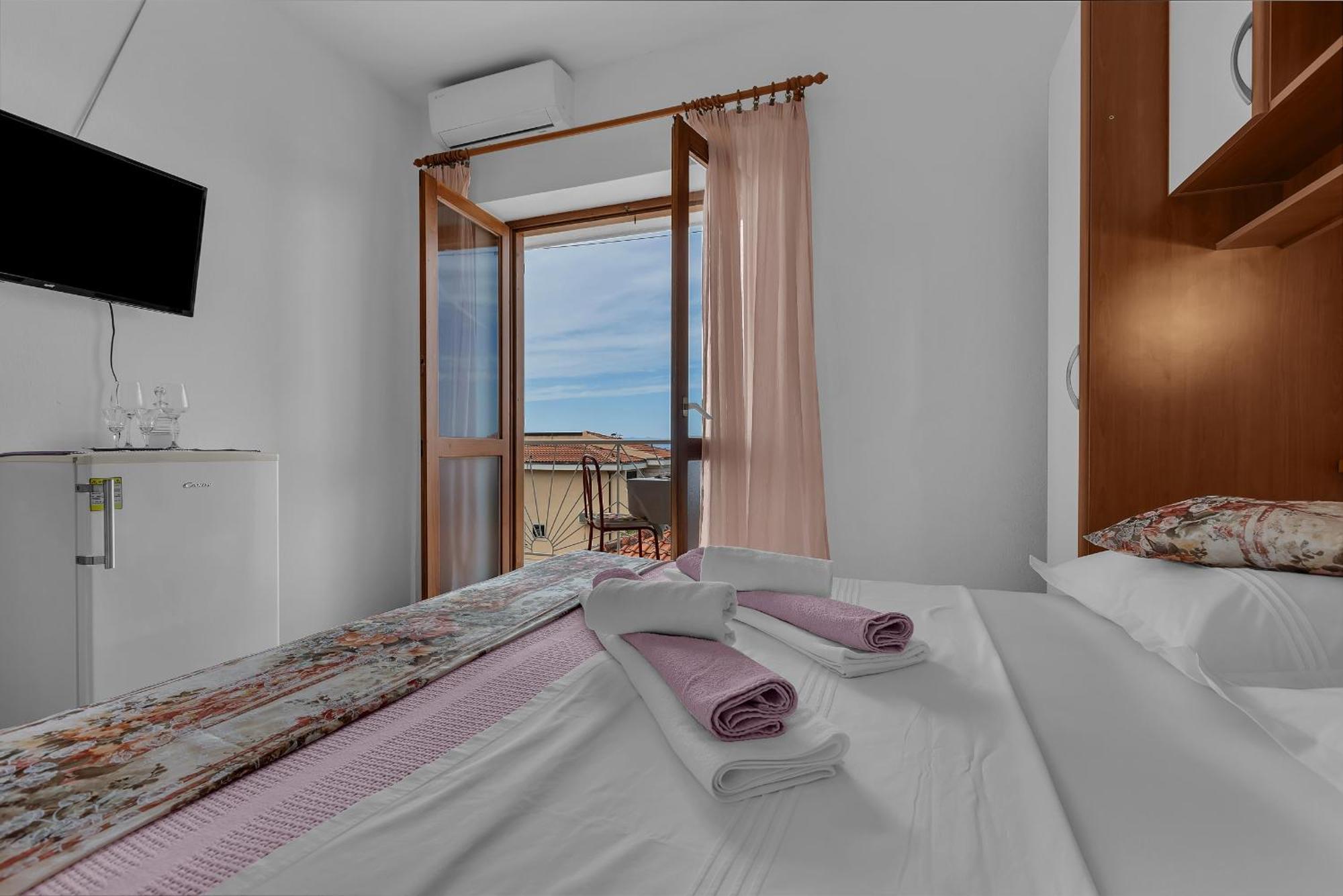 Apartment And Rooms Mila Makarska Luaran gambar